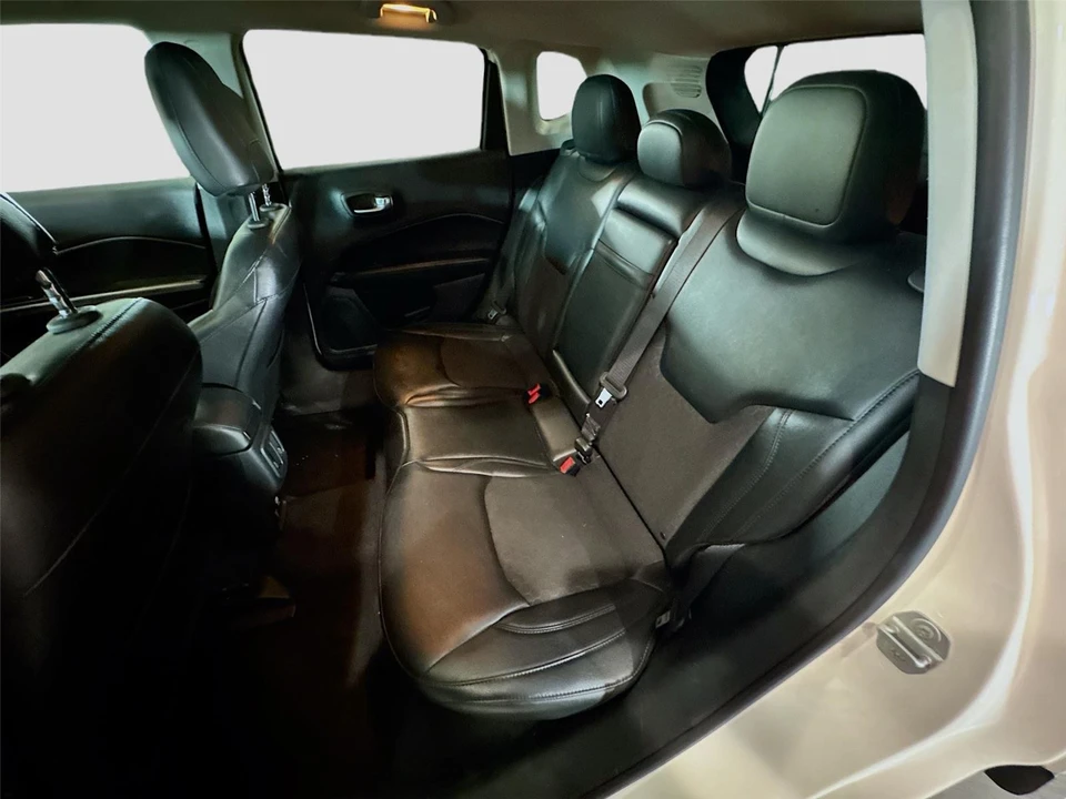 2018 Jeep Compass - Image 12 of 13
