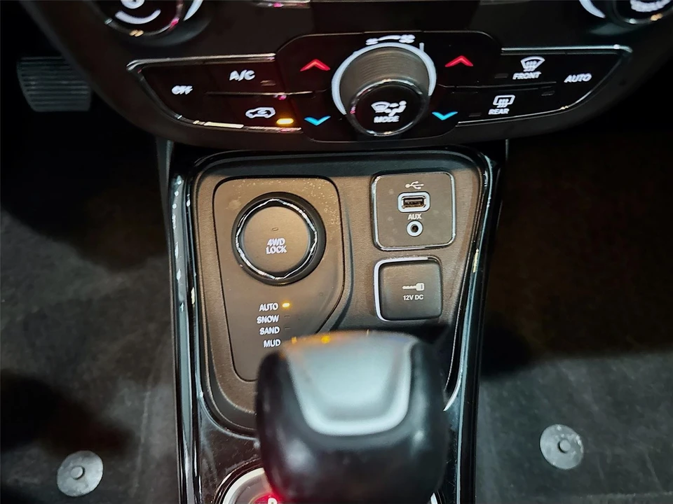 2018 Jeep Compass - Image 14 of 21