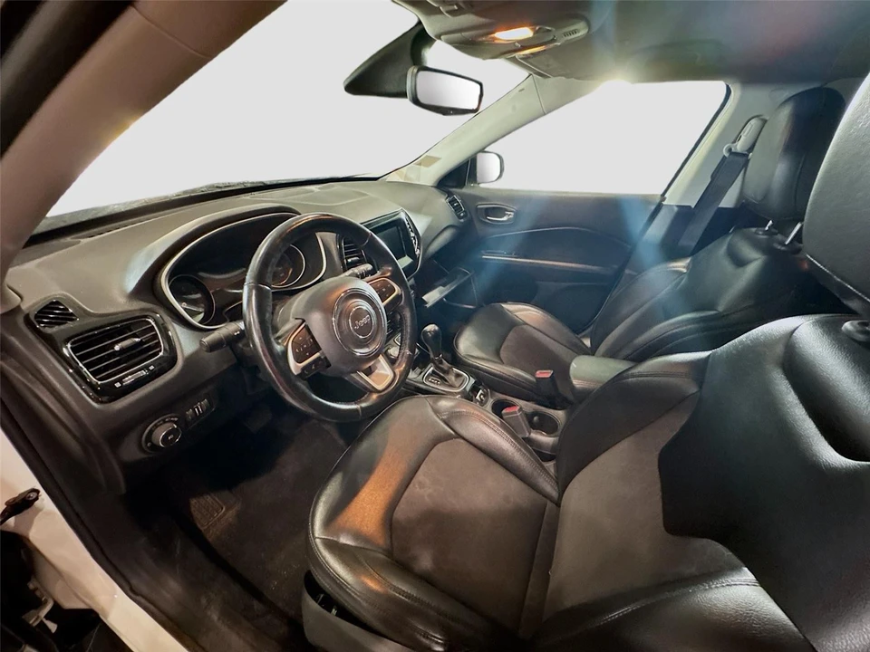 2018 Jeep Compass - Image 11 of 13