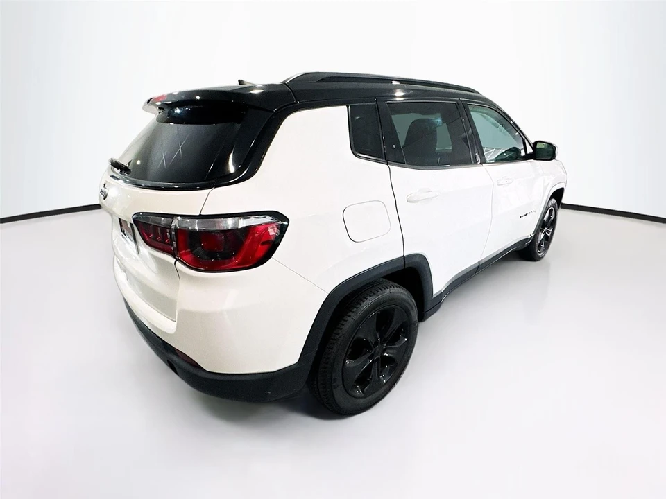2018 Jeep Compass - Image 5 of 13