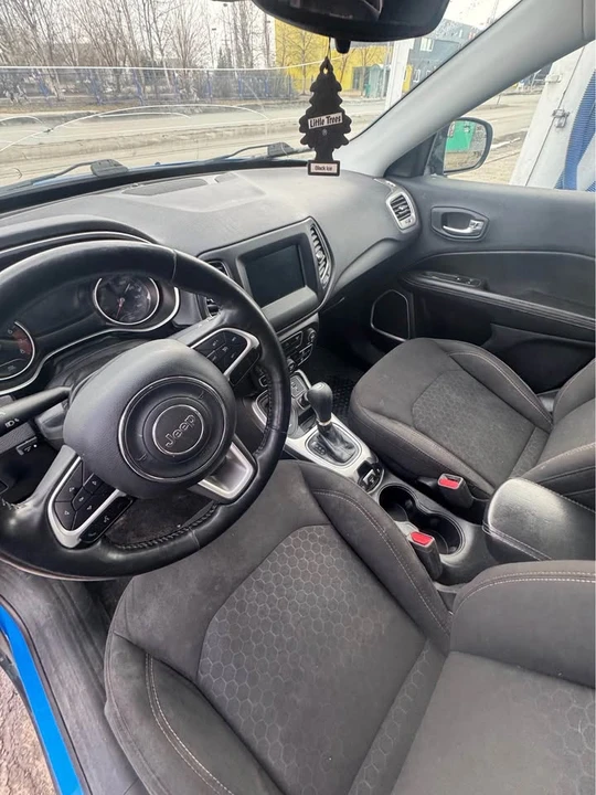 2018 Jeep Compass - Image 9 of 12