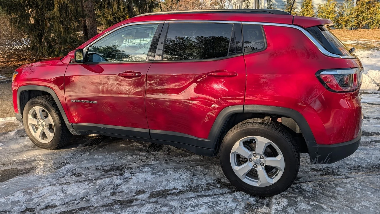 2018 Jeep Compass - Image 13 of 20