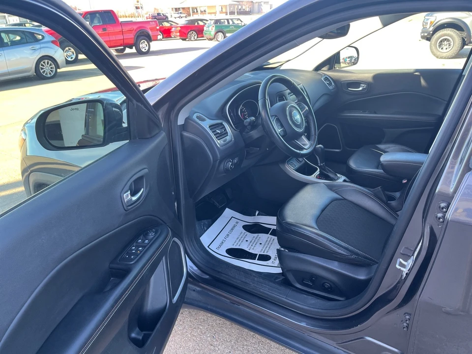 2018 Jeep Compass - Image 9 of 21