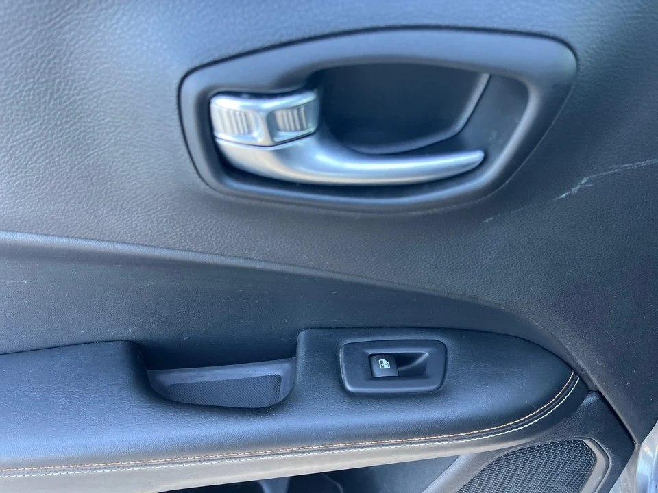 2018 Jeep Compass - Image 18 of 21