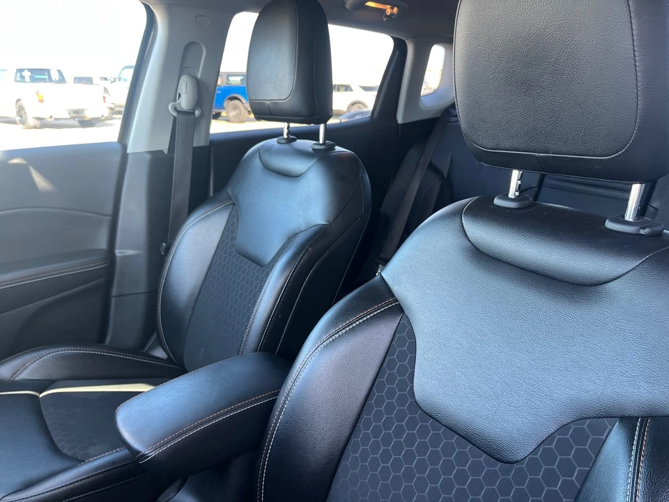 2018 Jeep Compass - Image 12 of 21