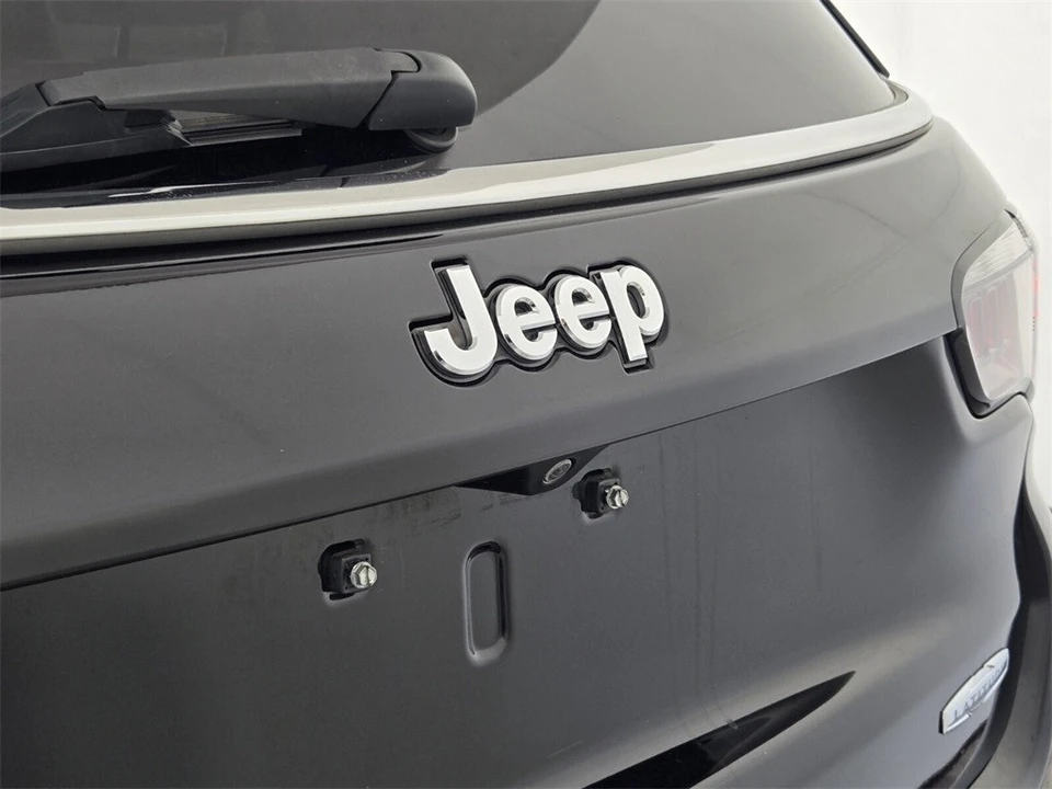 2018 Jeep Compass - Image 14 of 21