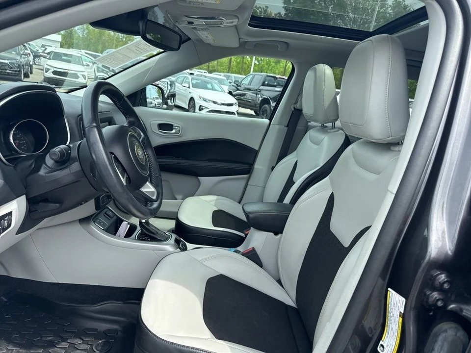 2018 Jeep Compass - Image 9 of 21