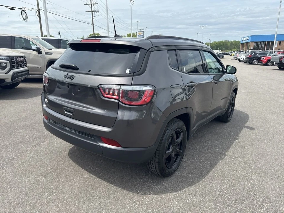 2018 Jeep Compass - Image 5 of 21