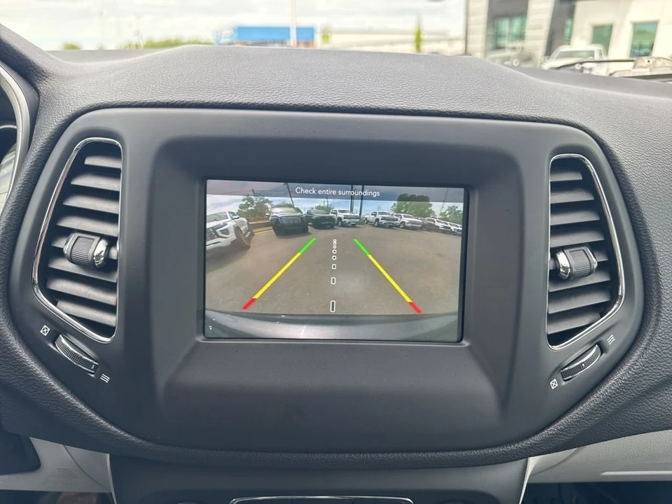 2018 Jeep Compass - Image 20 of 21