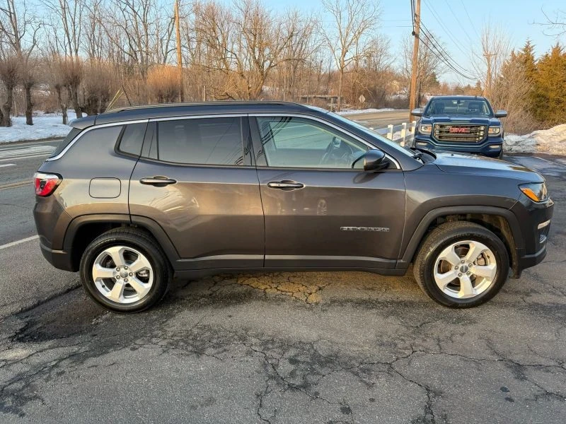 2018 Jeep Compass - Image 8 of 12
