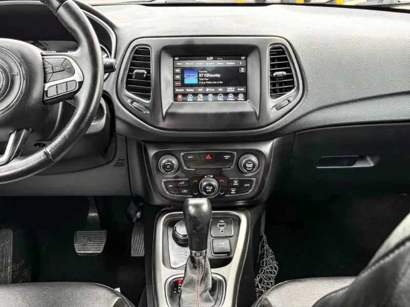 2018 Jeep Compass - Image 10 of 12