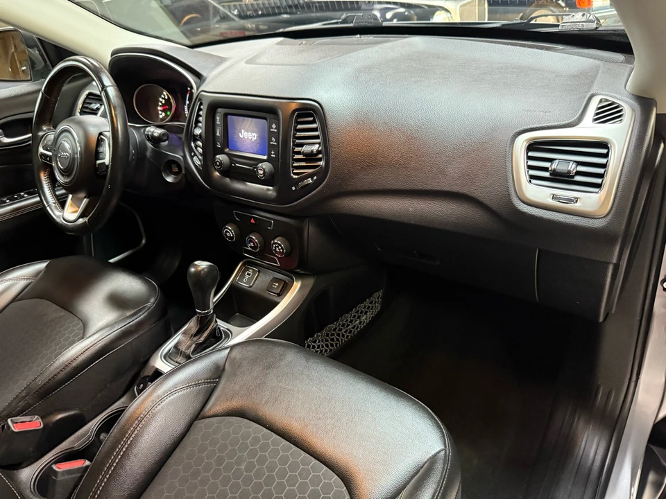 2018 Jeep Compass - Image 11 of 21