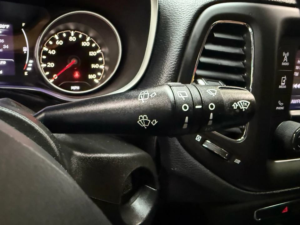 2018 Jeep Compass - Image 17 of 21