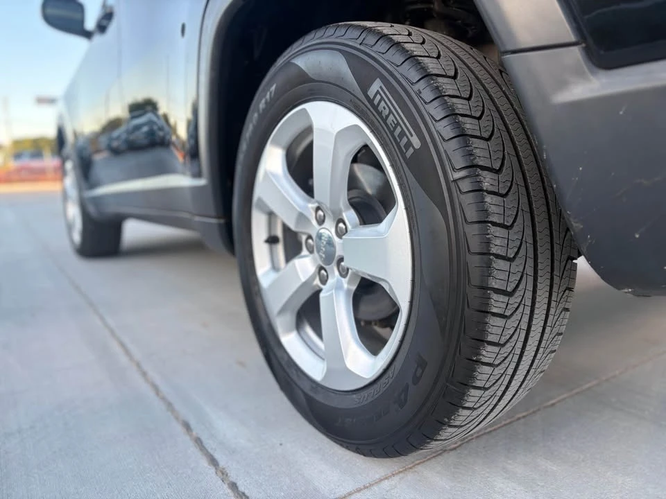 2018 Jeep Compass - Image 17 of 18