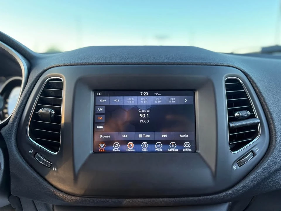2018 Jeep Compass - Image 12 of 18