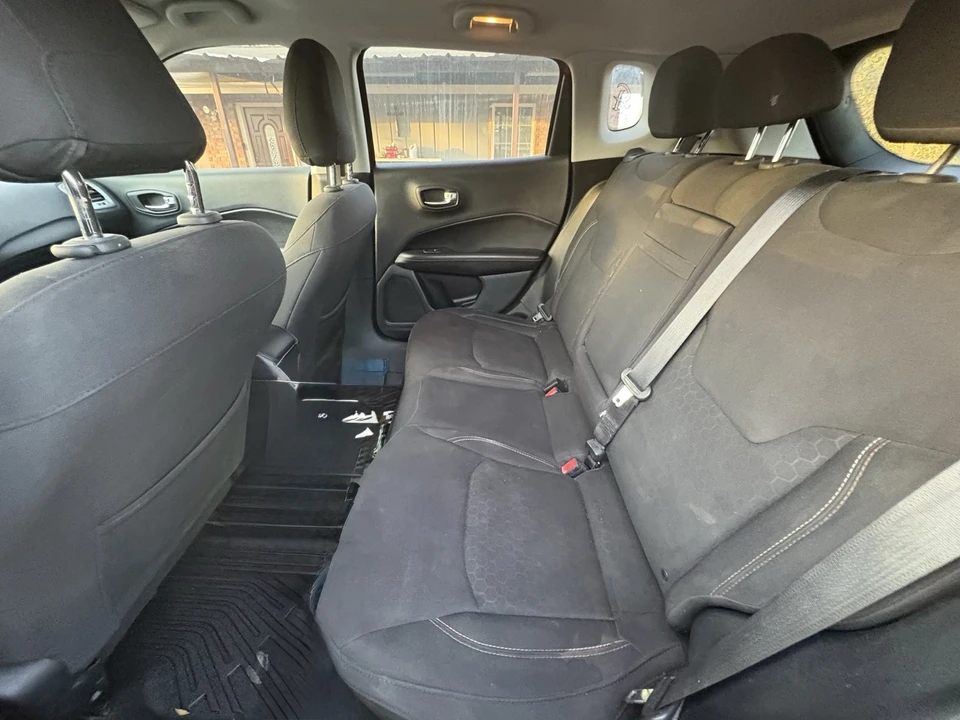 2018 Jeep Compass - Image 4 of 8