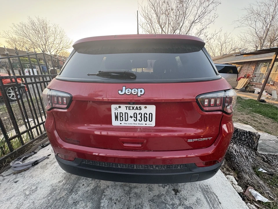 2018 Jeep Compass - Image 3 of 8