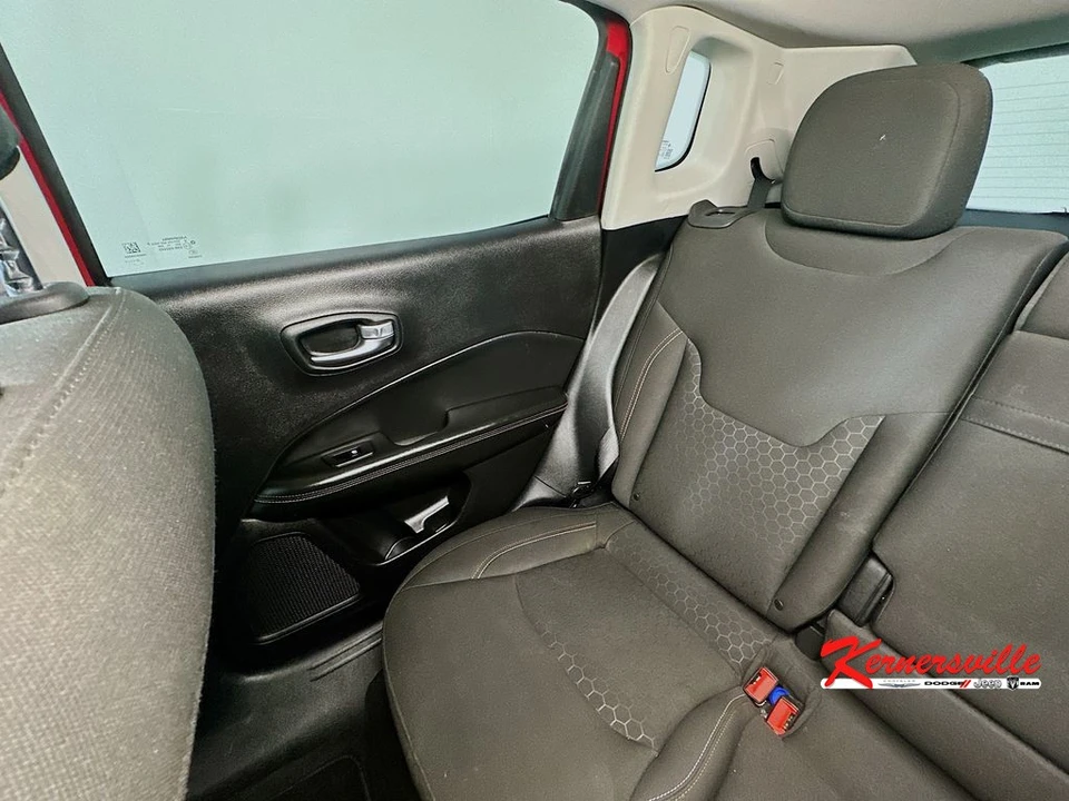 2018 Jeep Compass - Image 12 of 21
