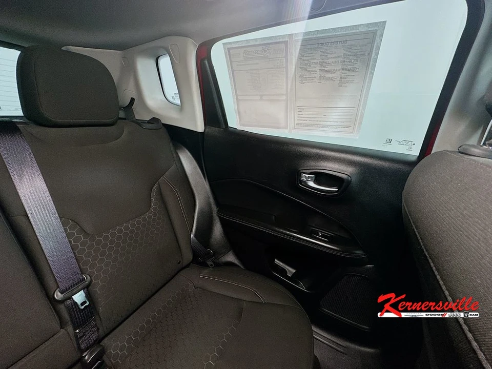 2018 Jeep Compass - Image 14 of 21