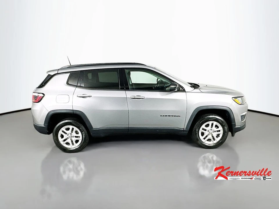 2018 Jeep Compass - Image 8 of 21