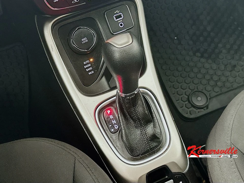 2018 Jeep Compass - Image 16 of 21