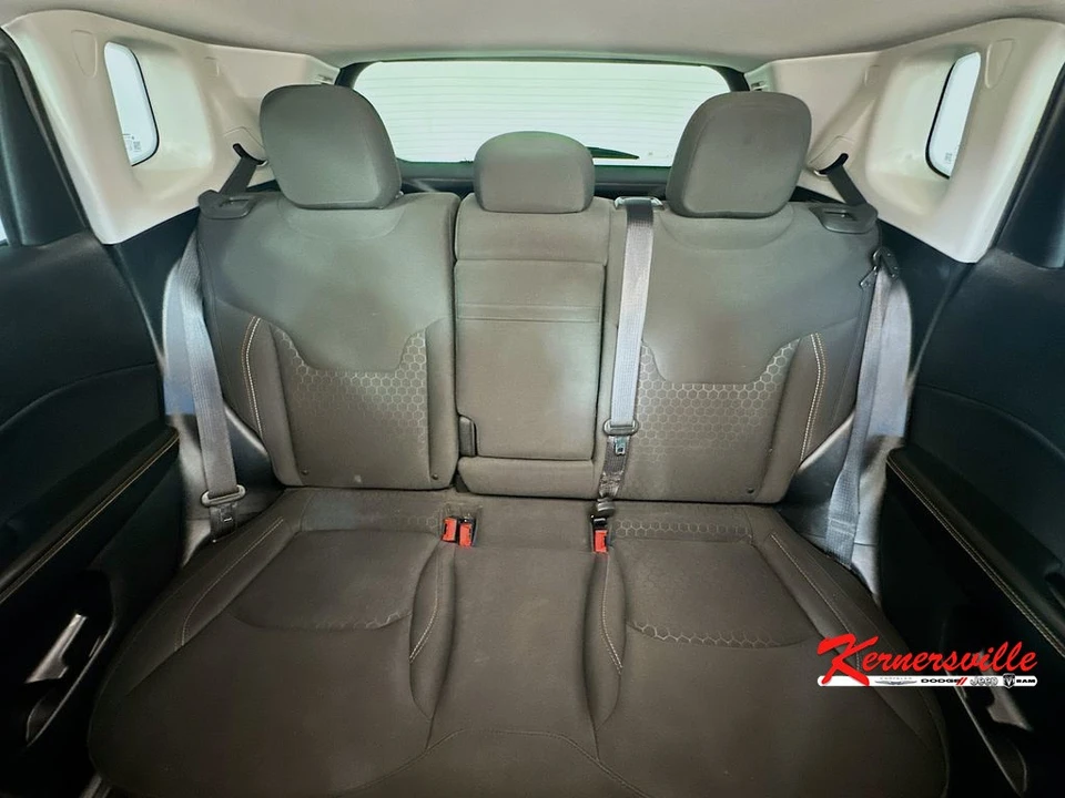 2018 Jeep Compass - Image 13 of 21