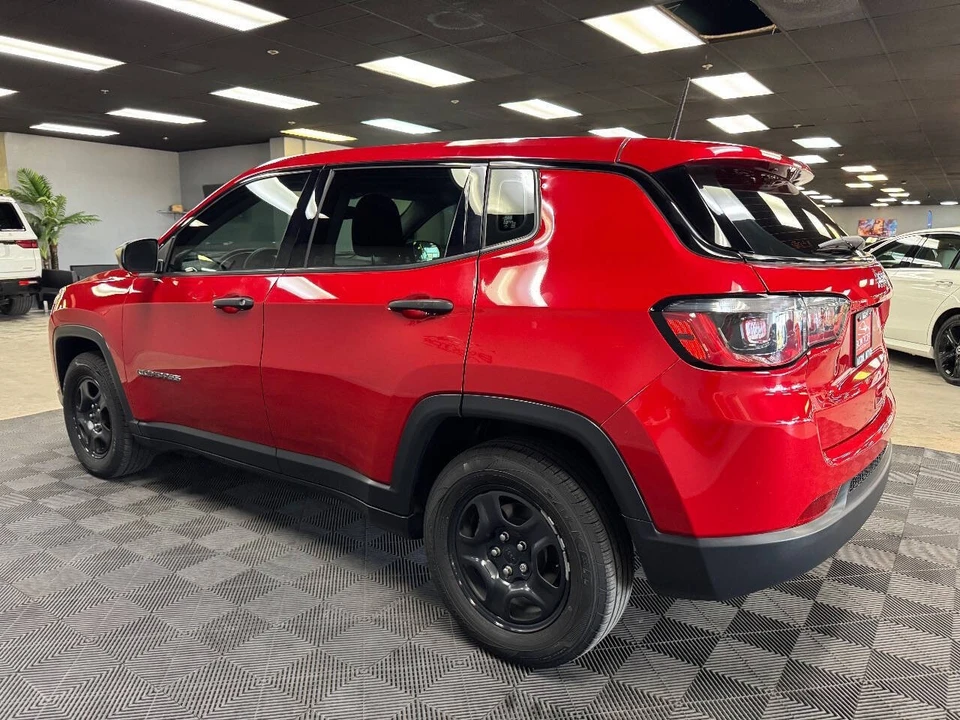 2018 Jeep Compass - Image 10 of 12