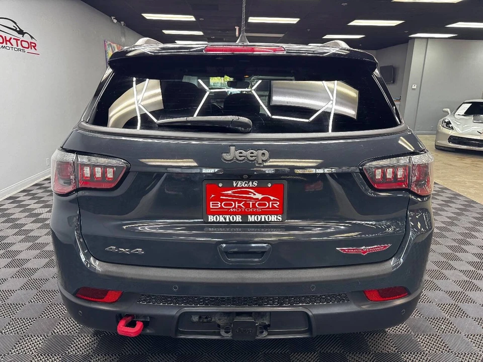 2018 Jeep Compass - Image 10 of 12