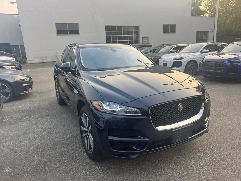 2018 Jaguar F-Pace - Image 2 of 8
