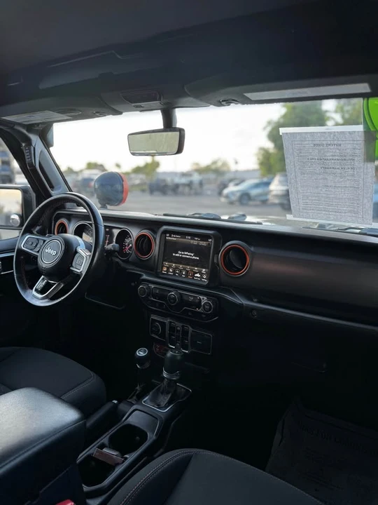 2018 Jeep SJ Gladiator - Image 10 of 11
