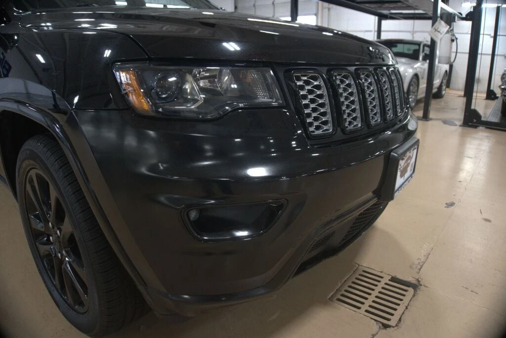 2018 Jeep Grand Cherokee - Image 9 of 31