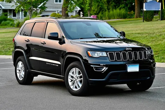 2018 Jeep Grand Cherokee Laredo Sport Utility 4D