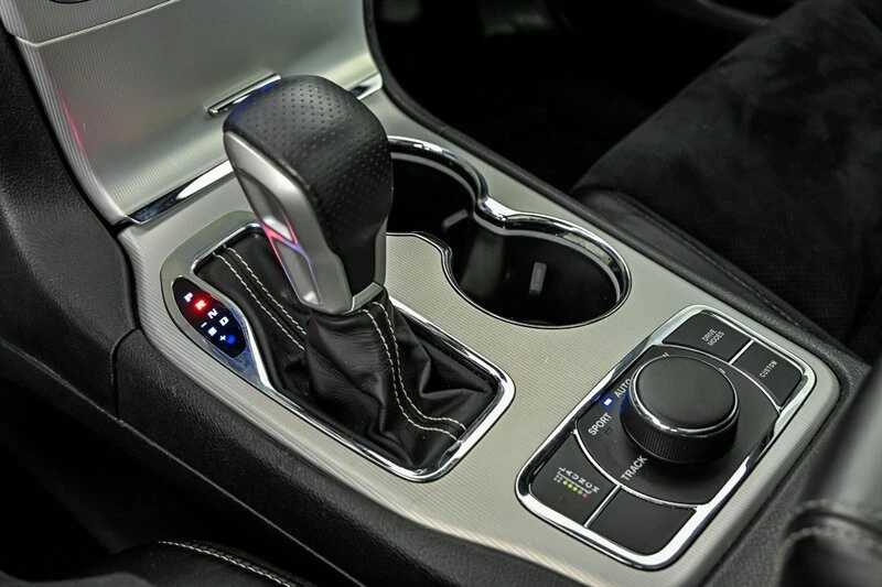 2018 Jeep WK2 Grand Cherokee SRT - Image 28 of 29
