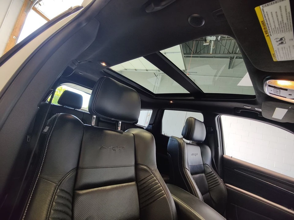 2018 Jeep WK2 Grand Cherokee SRT - Image 14 of 31
