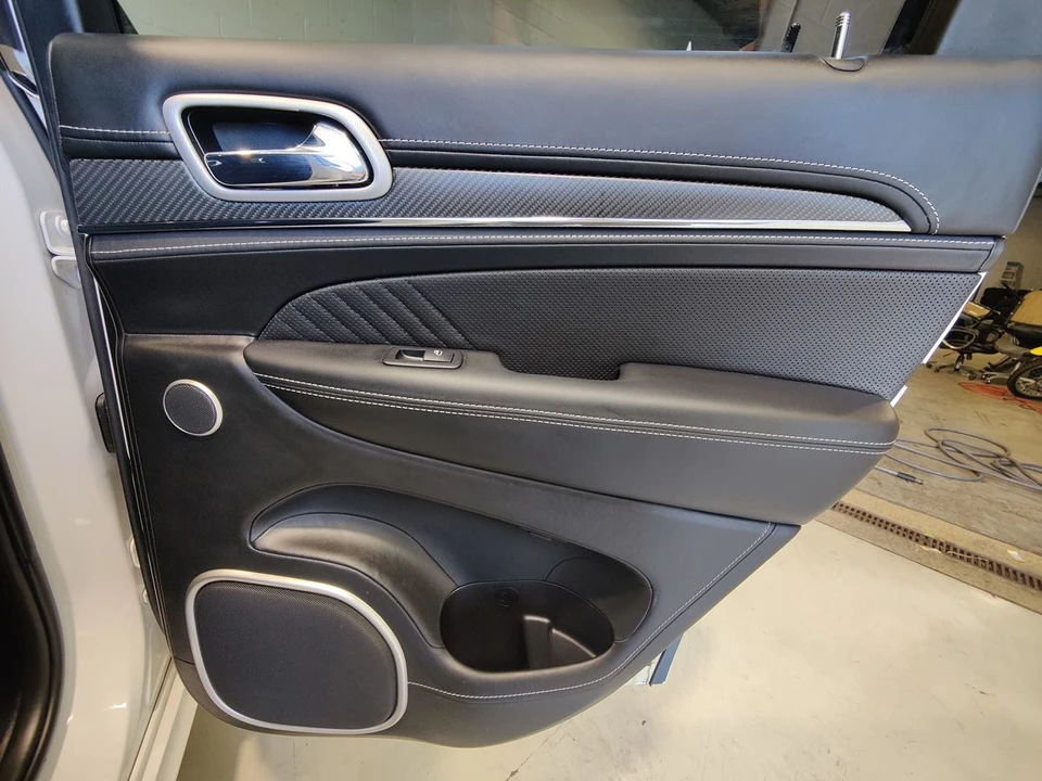 2018 Jeep WK2 Grand Cherokee SRT - Image 15 of 31