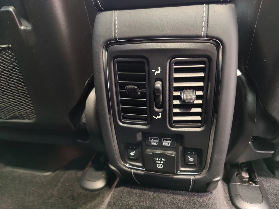 2018 Jeep WK2 Grand Cherokee SRT - Image 17 of 31
