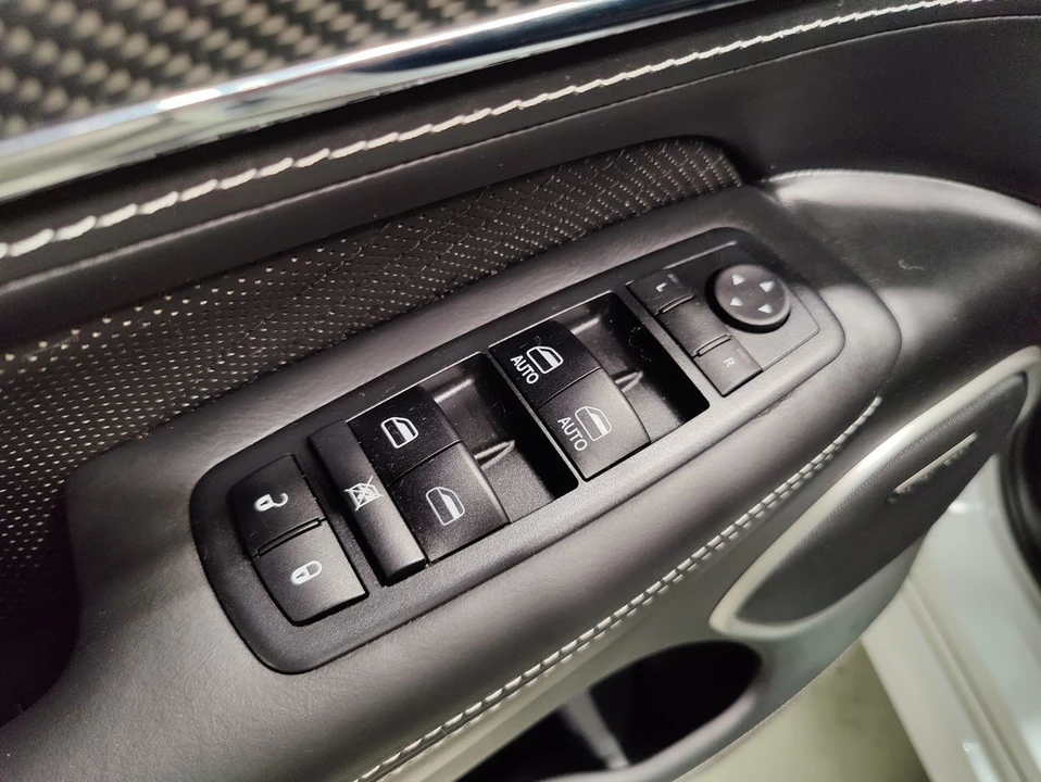 2018 Jeep WK2 Grand Cherokee SRT - Image 23 of 31