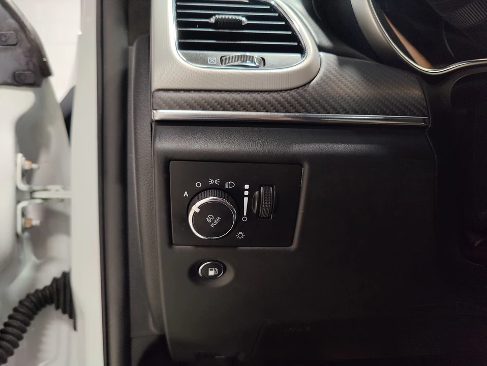 2018 Jeep WK2 Grand Cherokee SRT - Image 30 of 31