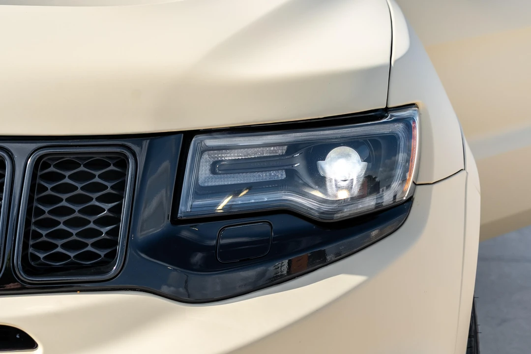 2018 Jeep WK2 Grand Cherokee Trackhawk - Image 14 of 31