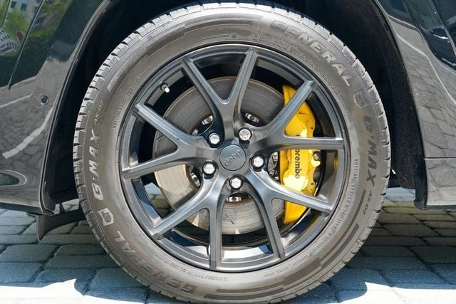 2018 Jeep WK2 Grand Cherokee Trackhawk - Image 14 of 31