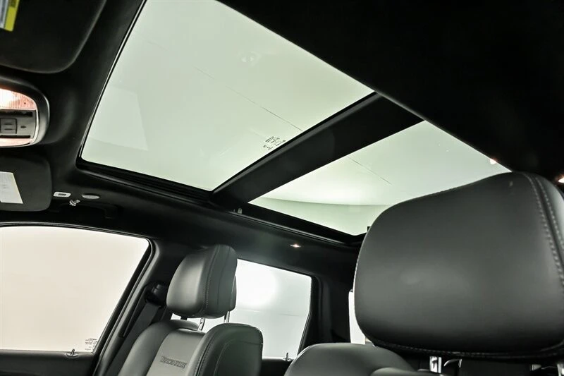 2018 Jeep Grand Cherokee - Image 20 of 31