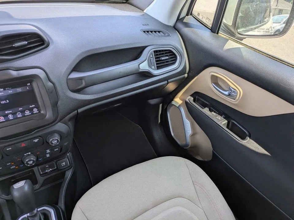 2018 Jeep Renegade - Image 18 of 20
