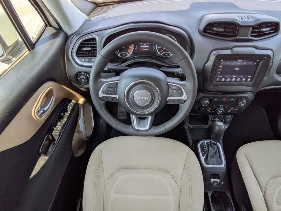 2018 Jeep Renegade - Image 17 of 20