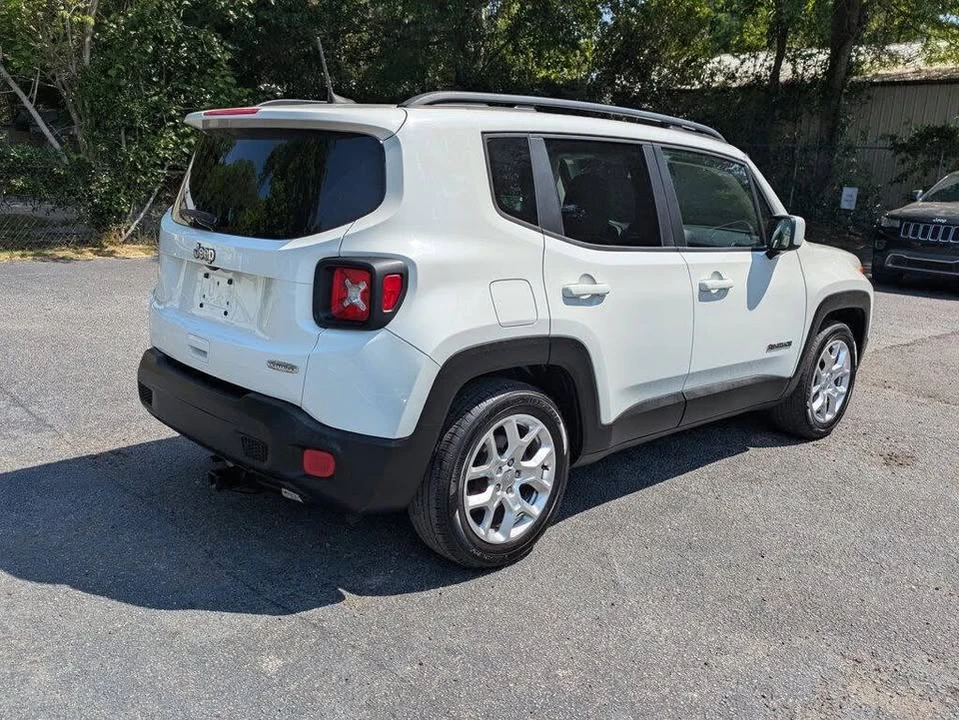 2018 Jeep Renegade - Image 5 of 20
