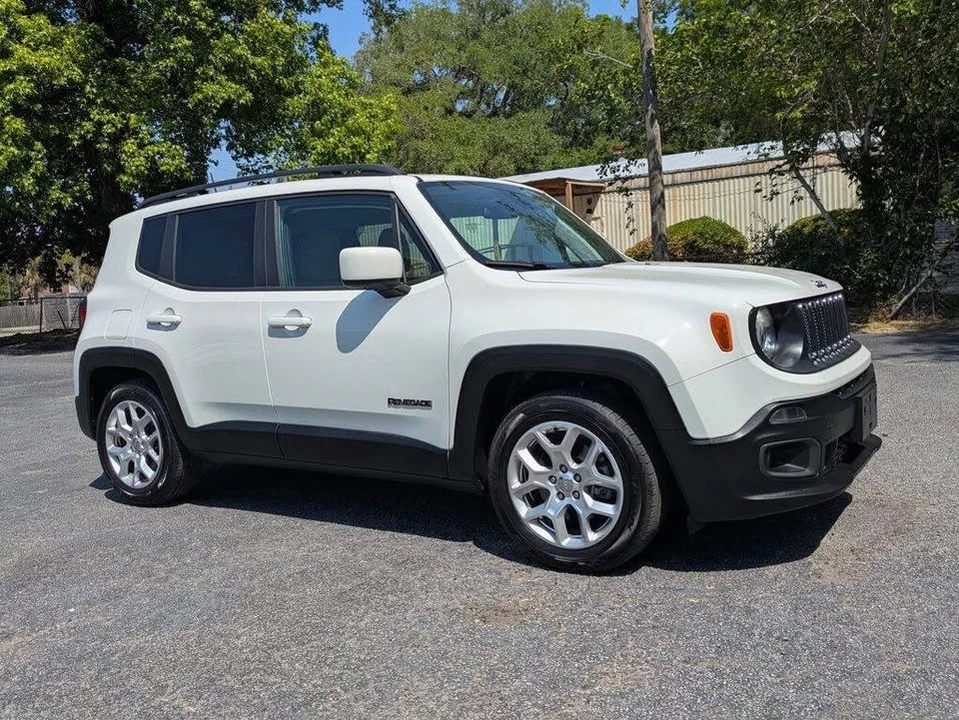 2018 Jeep Renegade - Image 2 of 20