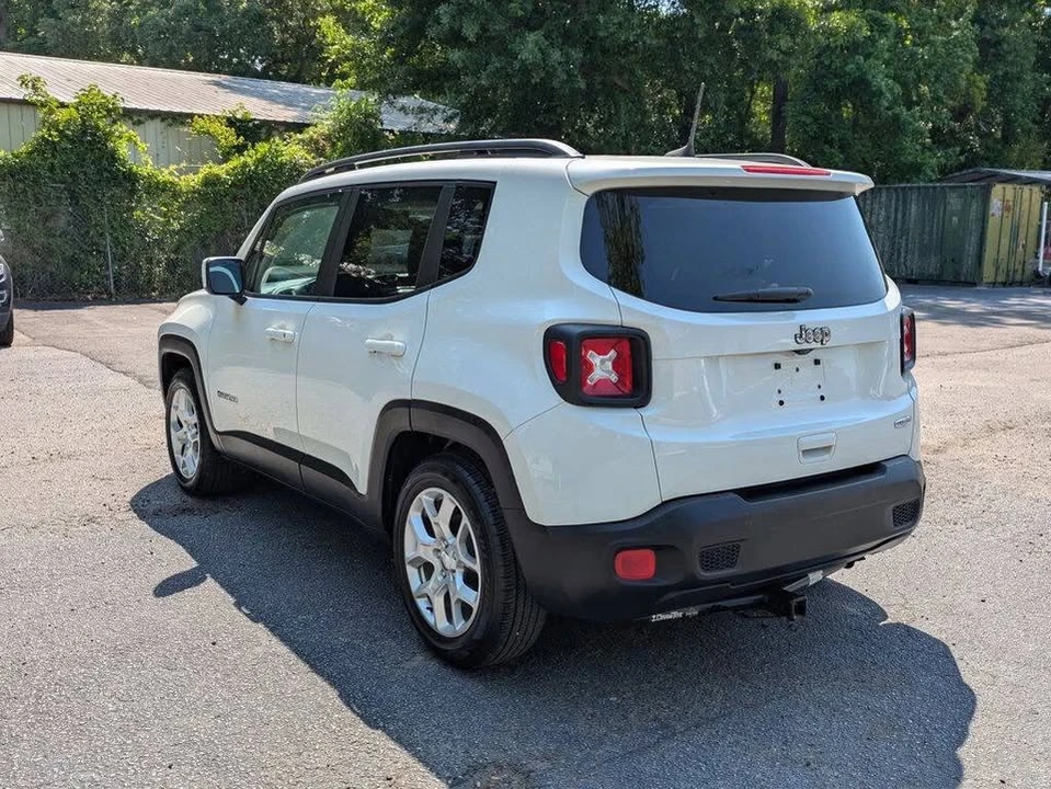 2018 Jeep Renegade - Image 7 of 20