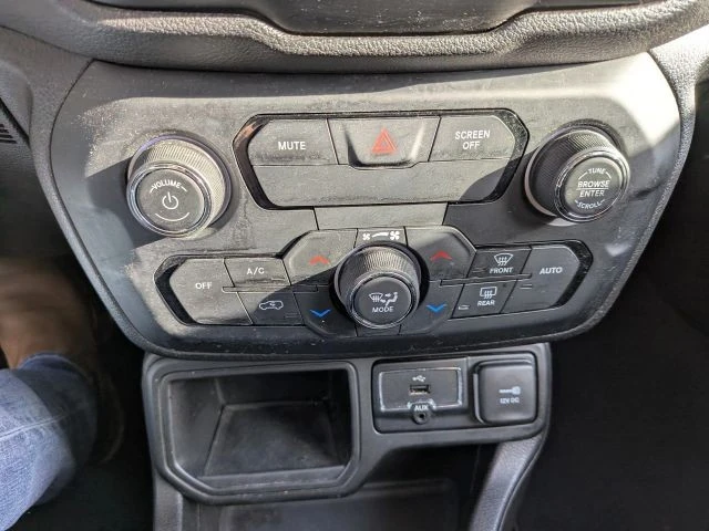 2018 Jeep Renegade - Image 16 of 20