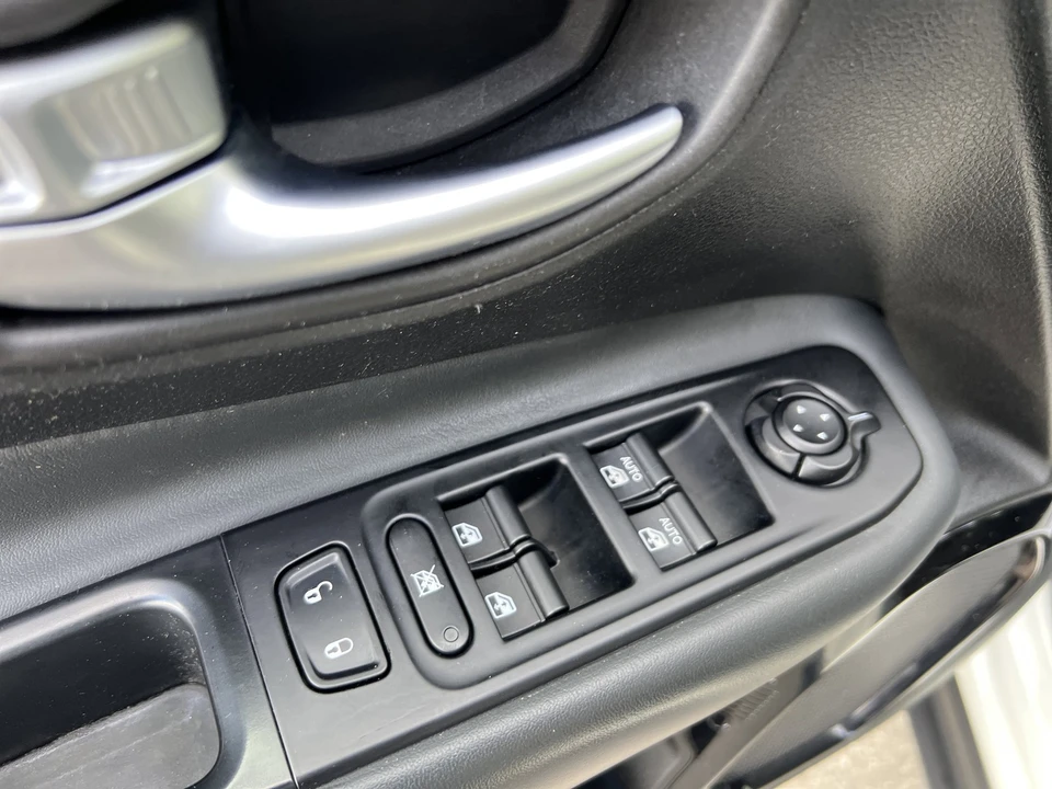2018 Jeep Renegade - Image 12 of 12