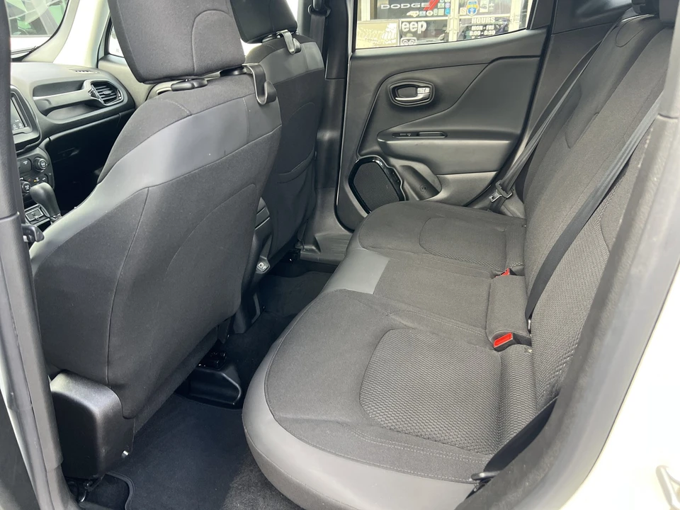 2018 Jeep Renegade - Image 9 of 12