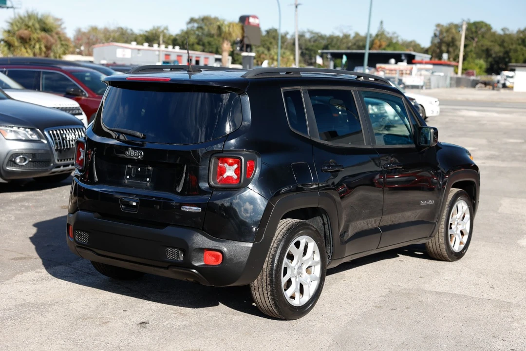 2018 Jeep Renegade - Image 11 of 12